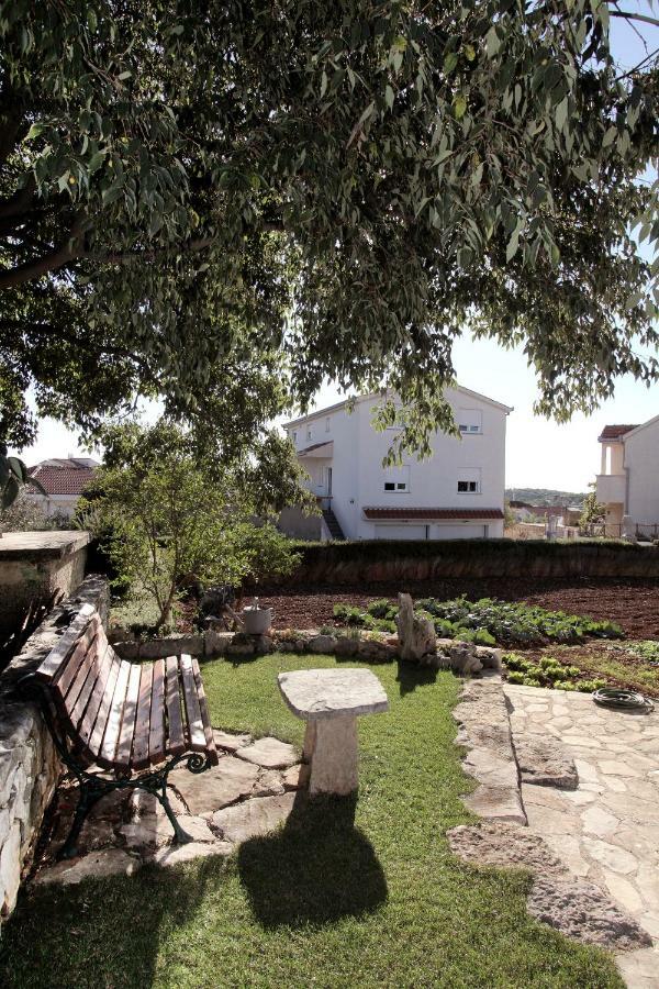 Apartman Tone Trogir Exteriör bild