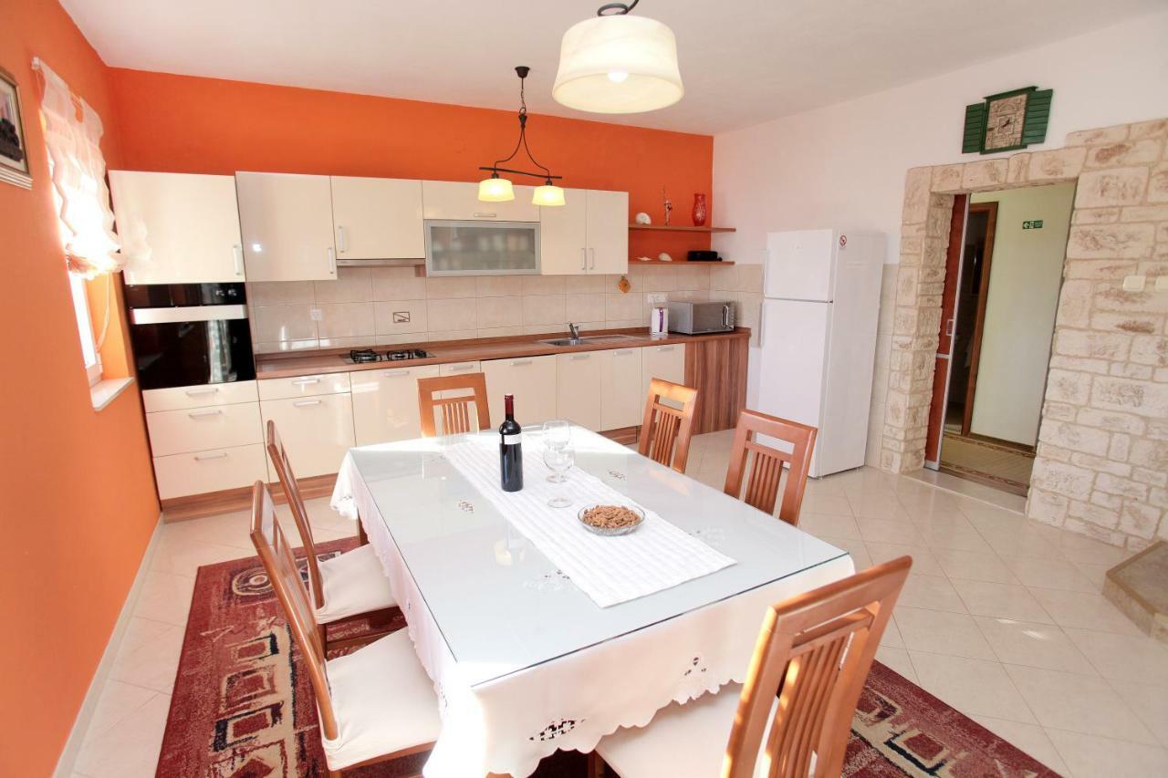 Apartman Tone Trogir Exteriör bild