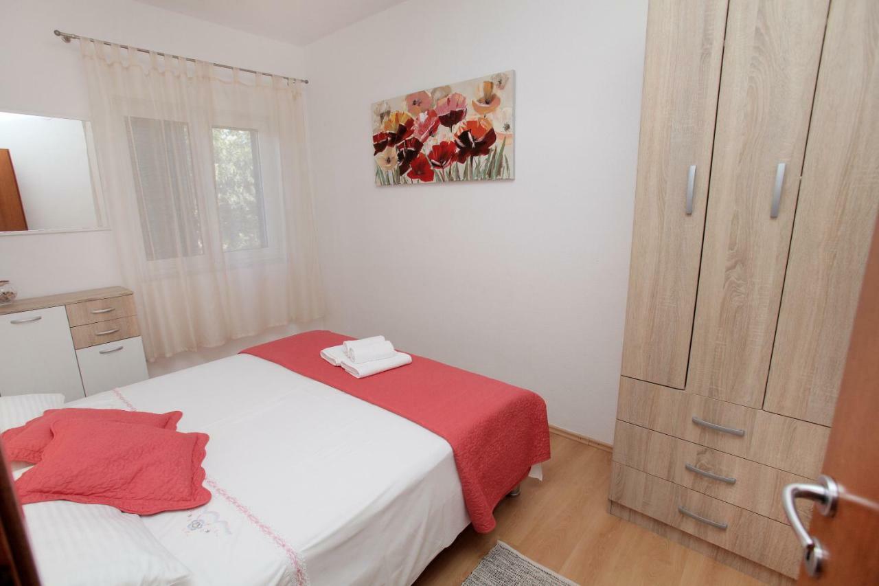 Apartman Tone Trogir Exteriör bild