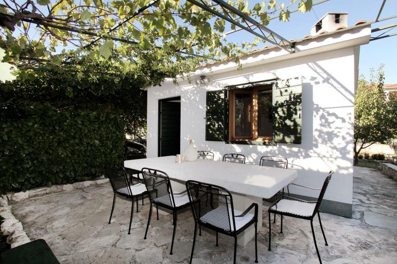 Apartman Tone Trogir Exteriör bild