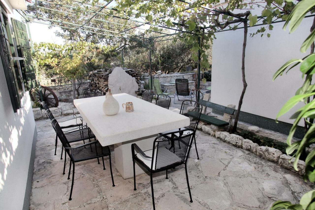 Apartman Tone Trogir Exteriör bild